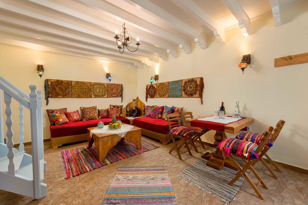 Giorgos' Old Story 2bed Stone House With Private Hamam In The Old Town *